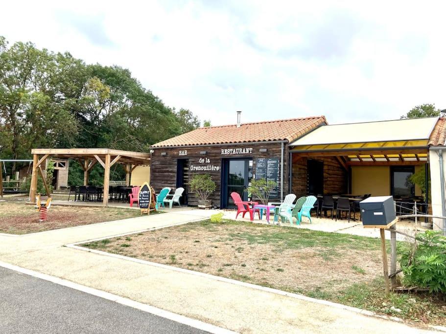 Maison en pierre avec jardin à 15 min des plages Saint-Benoist-sur-Mer Esterno foto