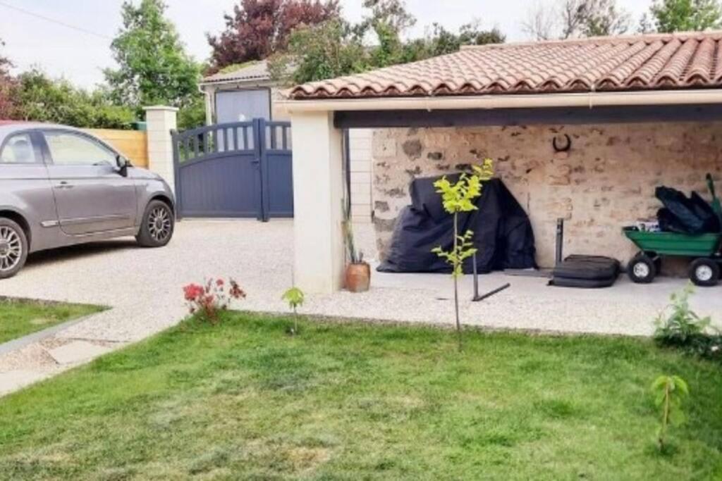 Maison en pierre avec jardin à 15 min des plages Saint-Benoist-sur-Mer Esterno foto
